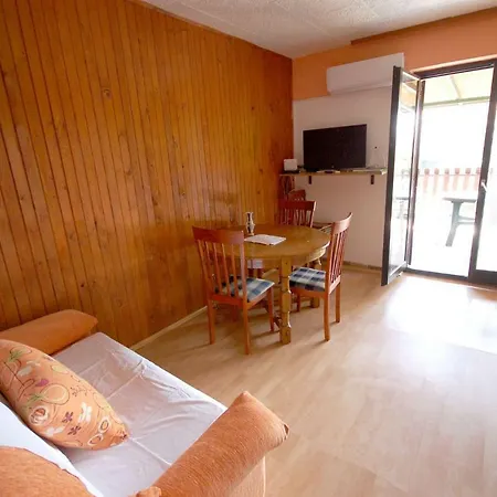 Apartament Juric By El-pi Tours *