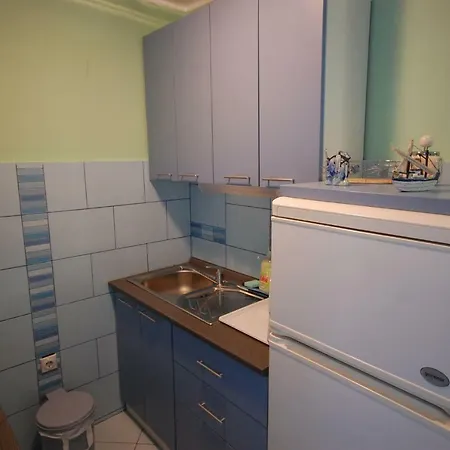 Juric By El-pi Tours * Njivice