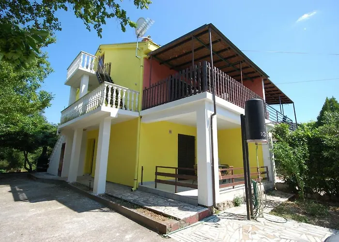 Juric By El-pi Tours * Njivice