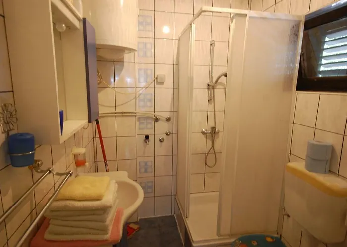 Juric By El-pi Tours Apartament *