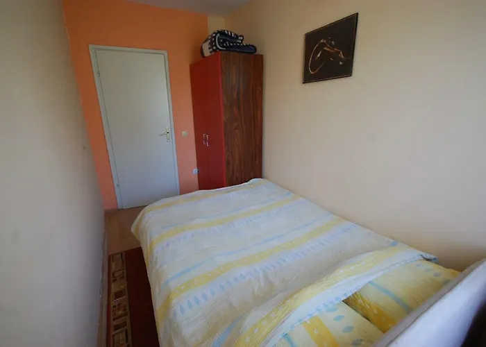 Juric By El-pi Tours Lägenhet Njivice